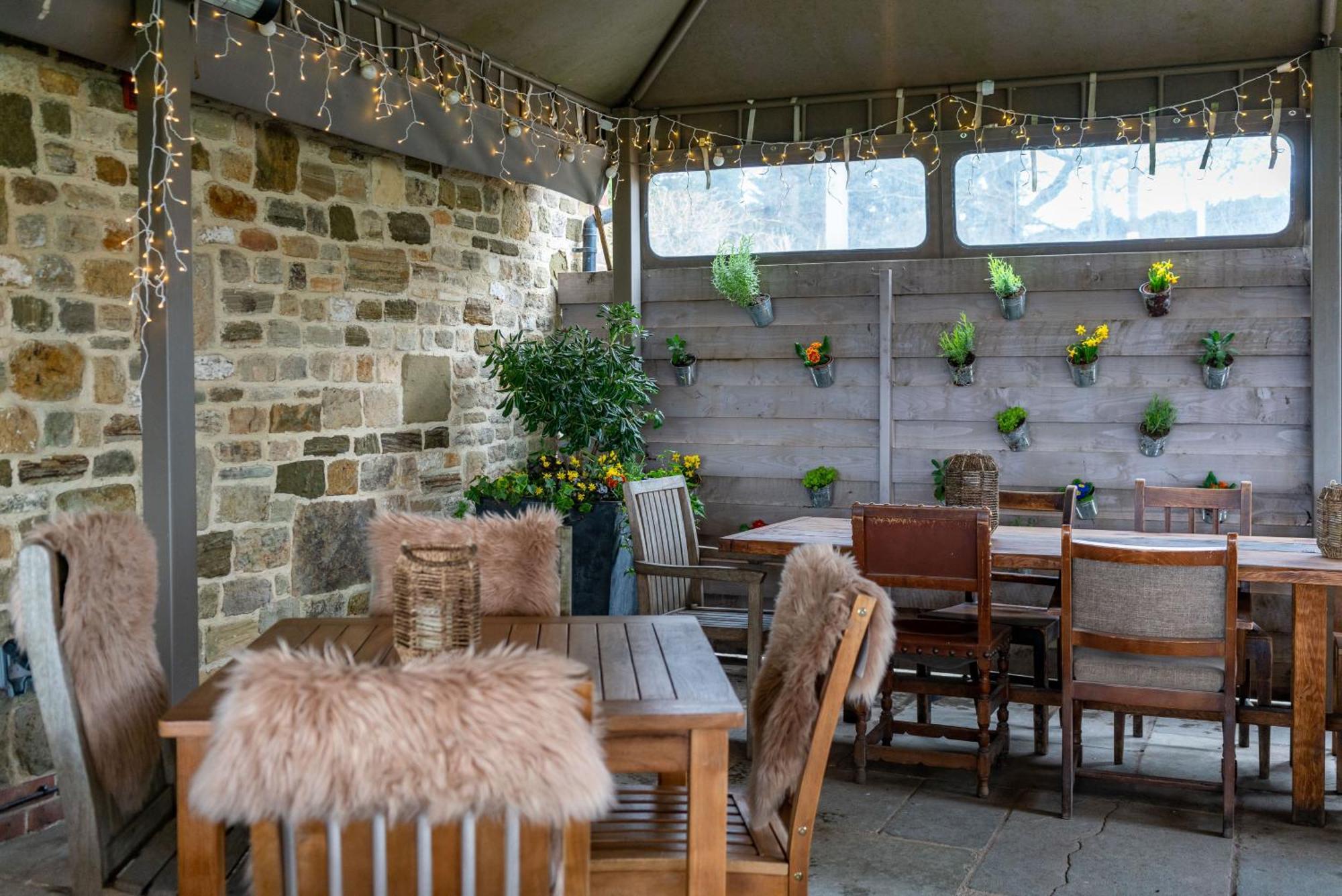 مبيت وإفطار بيتورث The Welldiggers Arms المظهر الخارجي الصورة